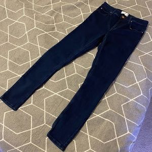 EUC skinny jeans